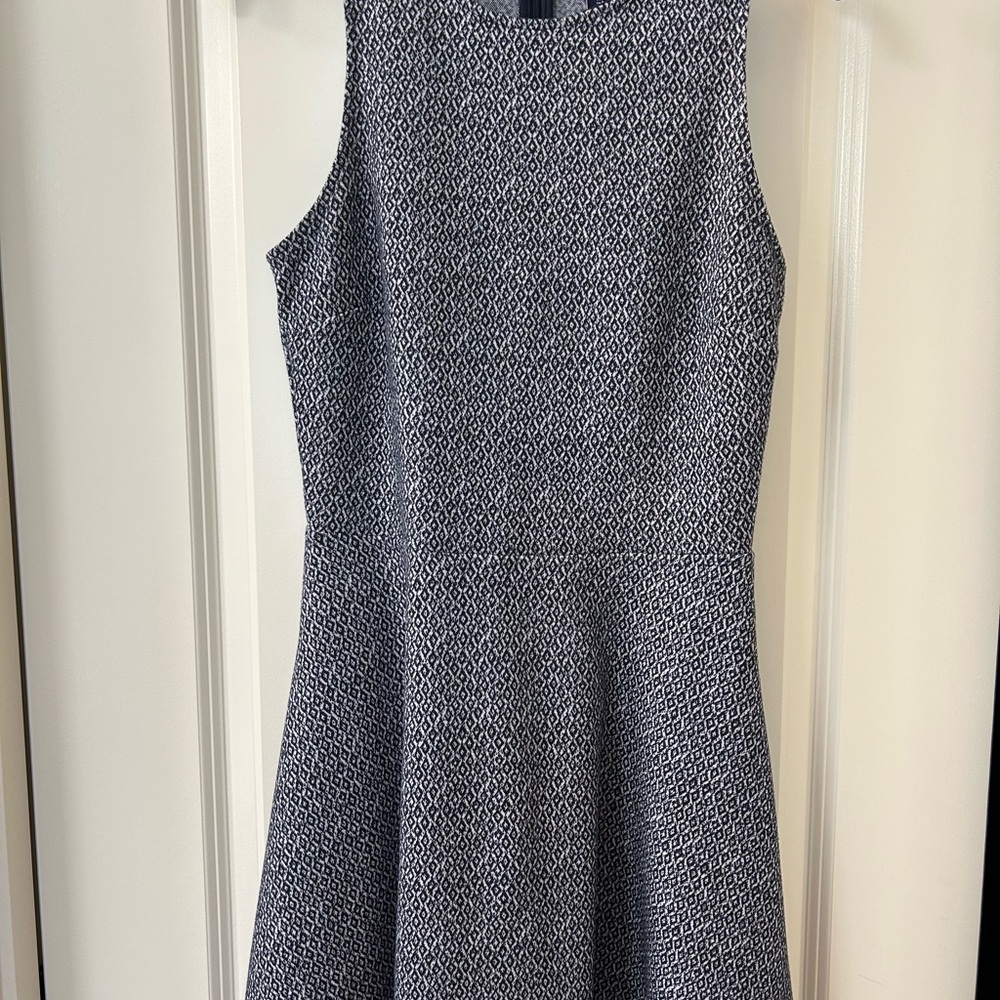 Fit and flare navy print sleeveless Gap dress